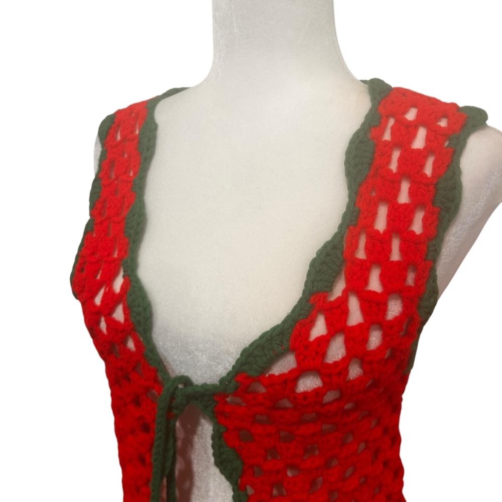 Christmas crochet vest red green size medium handmade holiday open stitch W/tie - Picture 11 of 11
